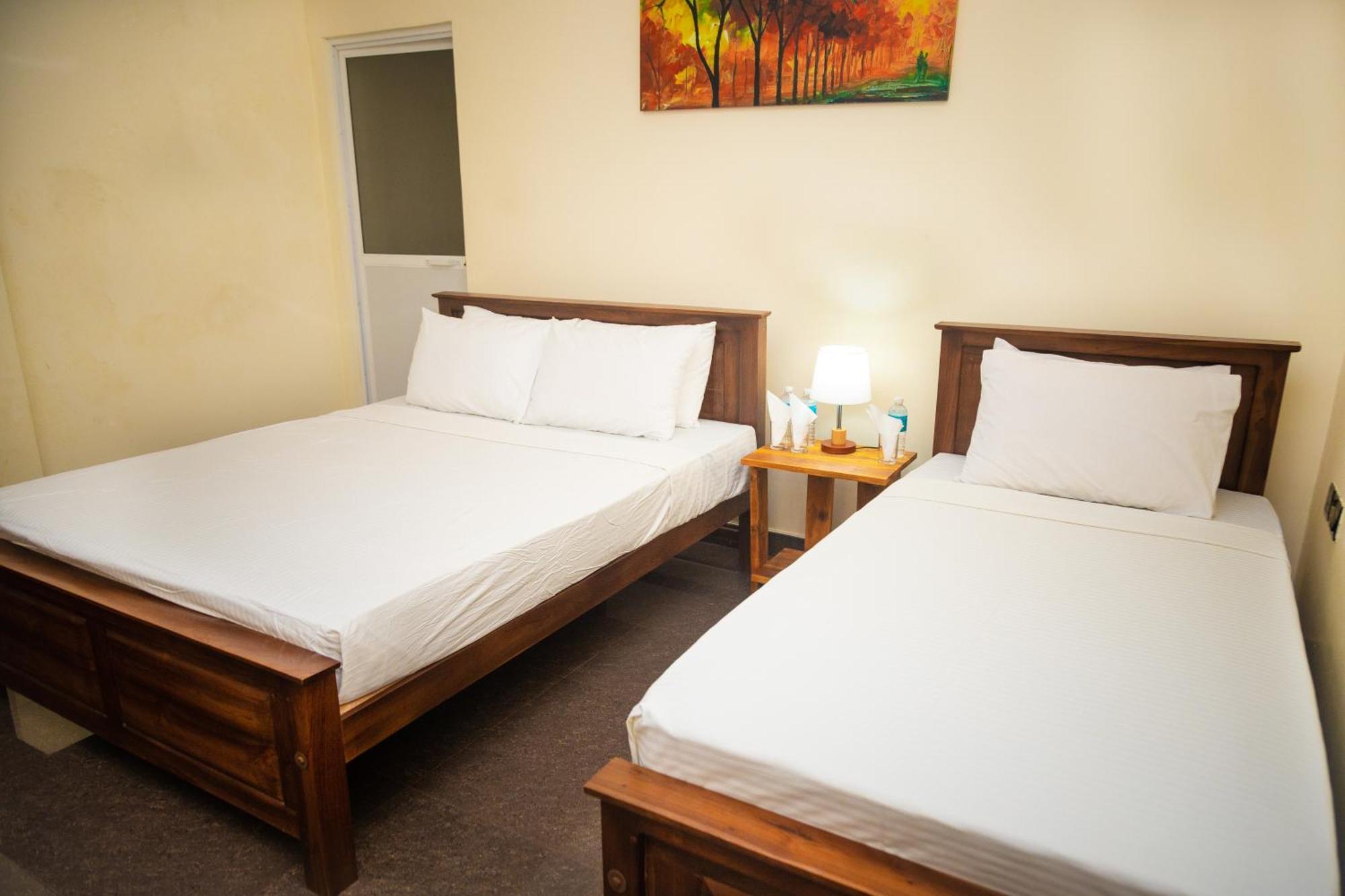 Marathona Tourist Resort - Anuradhapura Exterior foto